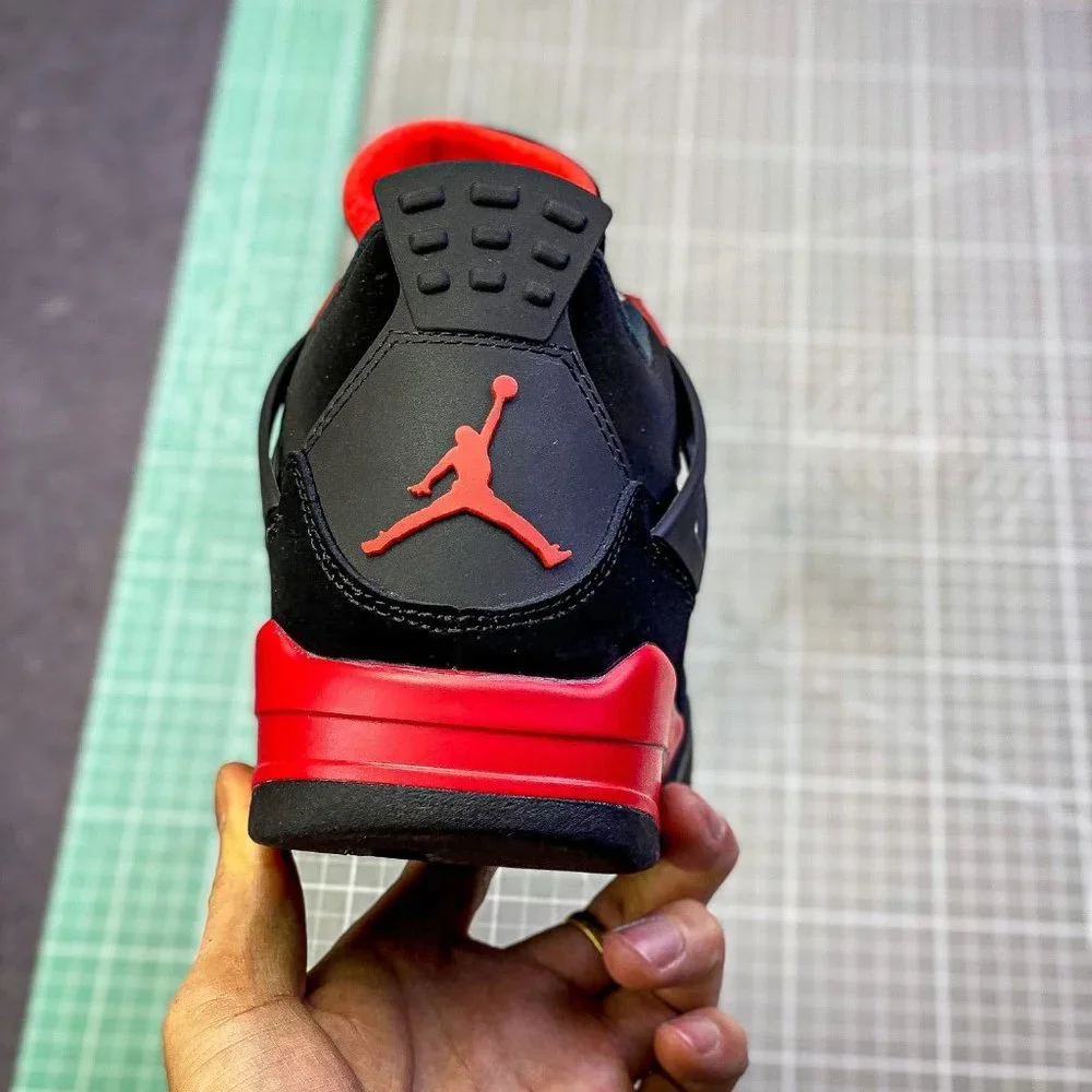 Air Jordan 4AJ4 Oreo black and red Vintage sneakers - Picture 4 of 9
